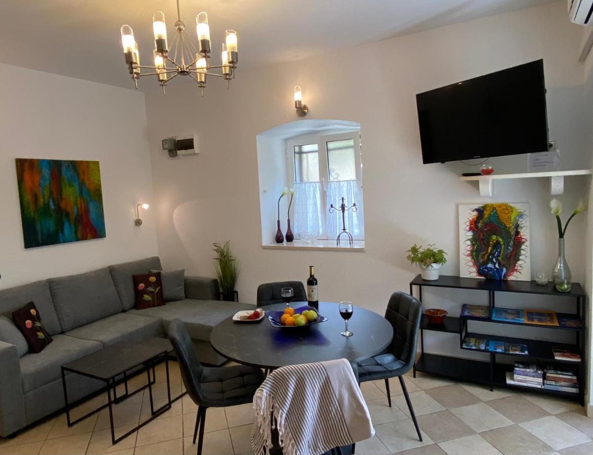 Mediterano Apartment - City Center สปลิท ภายนอก รูปภาพ